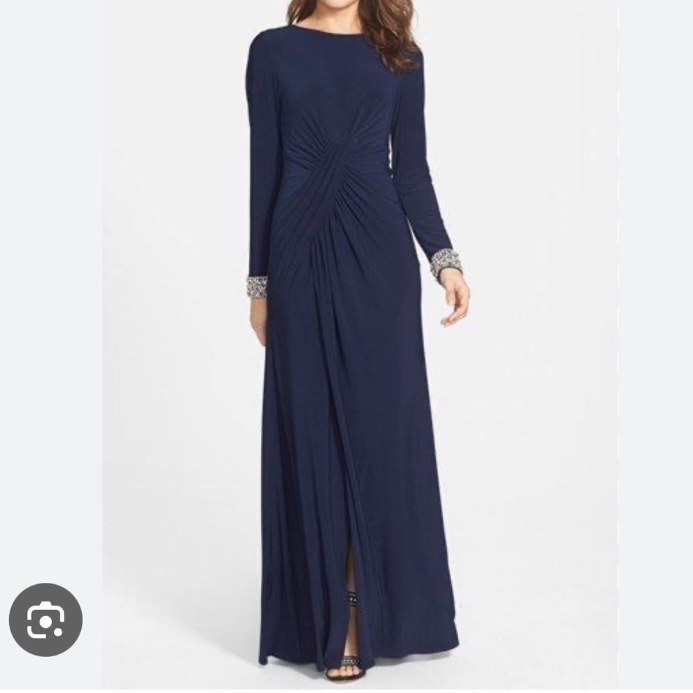 VINCE CAMUTO Center knot RHINESTONE CUFF Long Sleeve NAVY Dress PERFECT